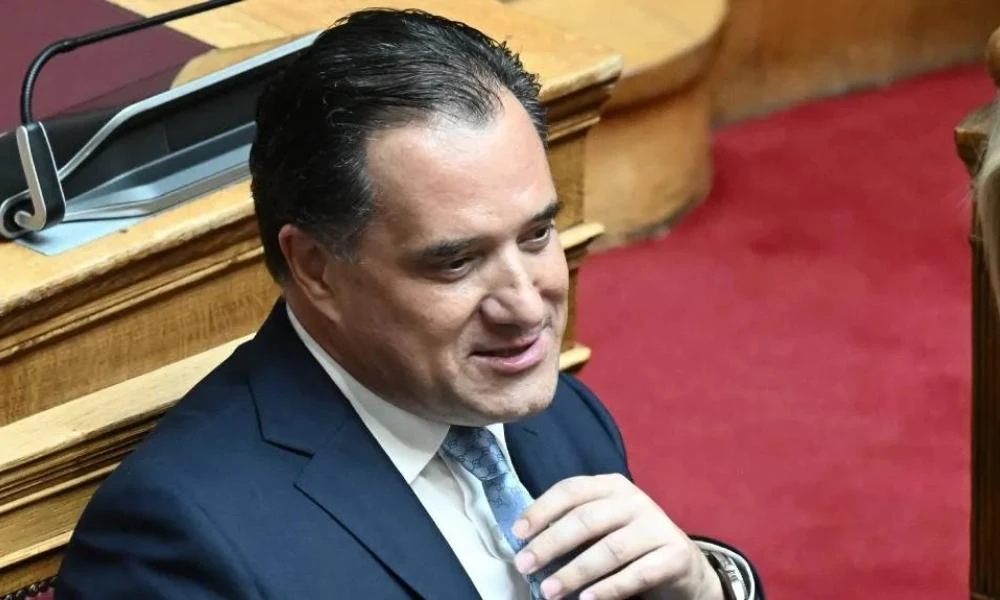 Συνταξιούχοι «έκραξαν» τον Άδωνι Γεωργιάδη έξω από το υπ. Εργασίας